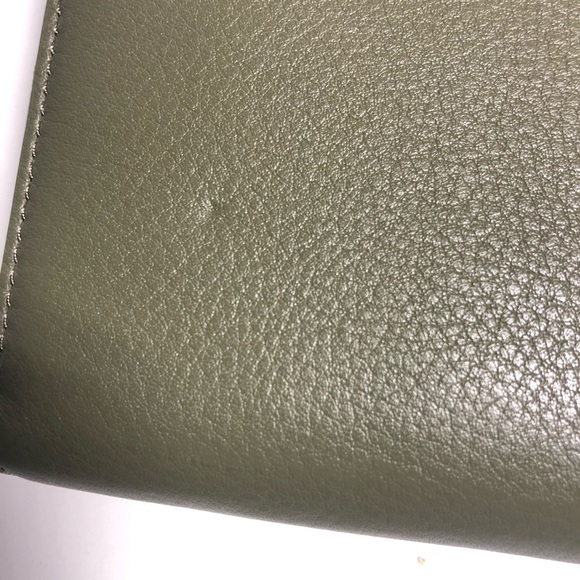 SOLD-NWOT Tory Burch Green Khaki Clara Zip Wallet - Picture 7 of 9
